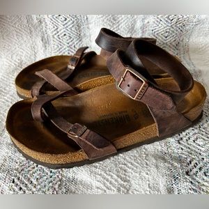 Birkenstock Yara sandals. (38) size 7